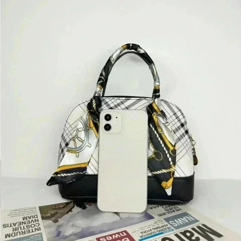 ⚠️Clearance Black And White Patterned Crossbody / Shoulder Bag - Picture 3 of 5